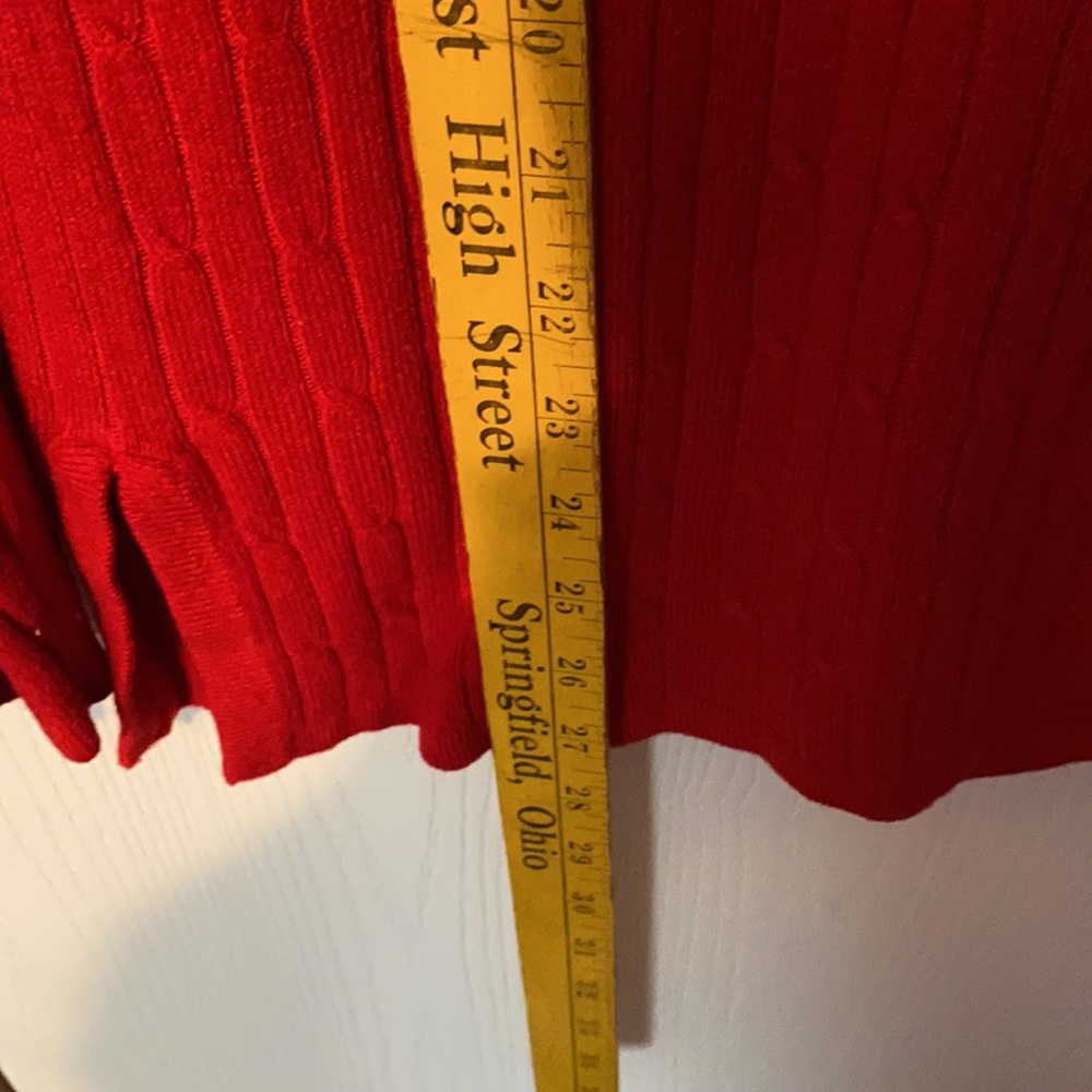 Red sweater - Picture 5 of 6
